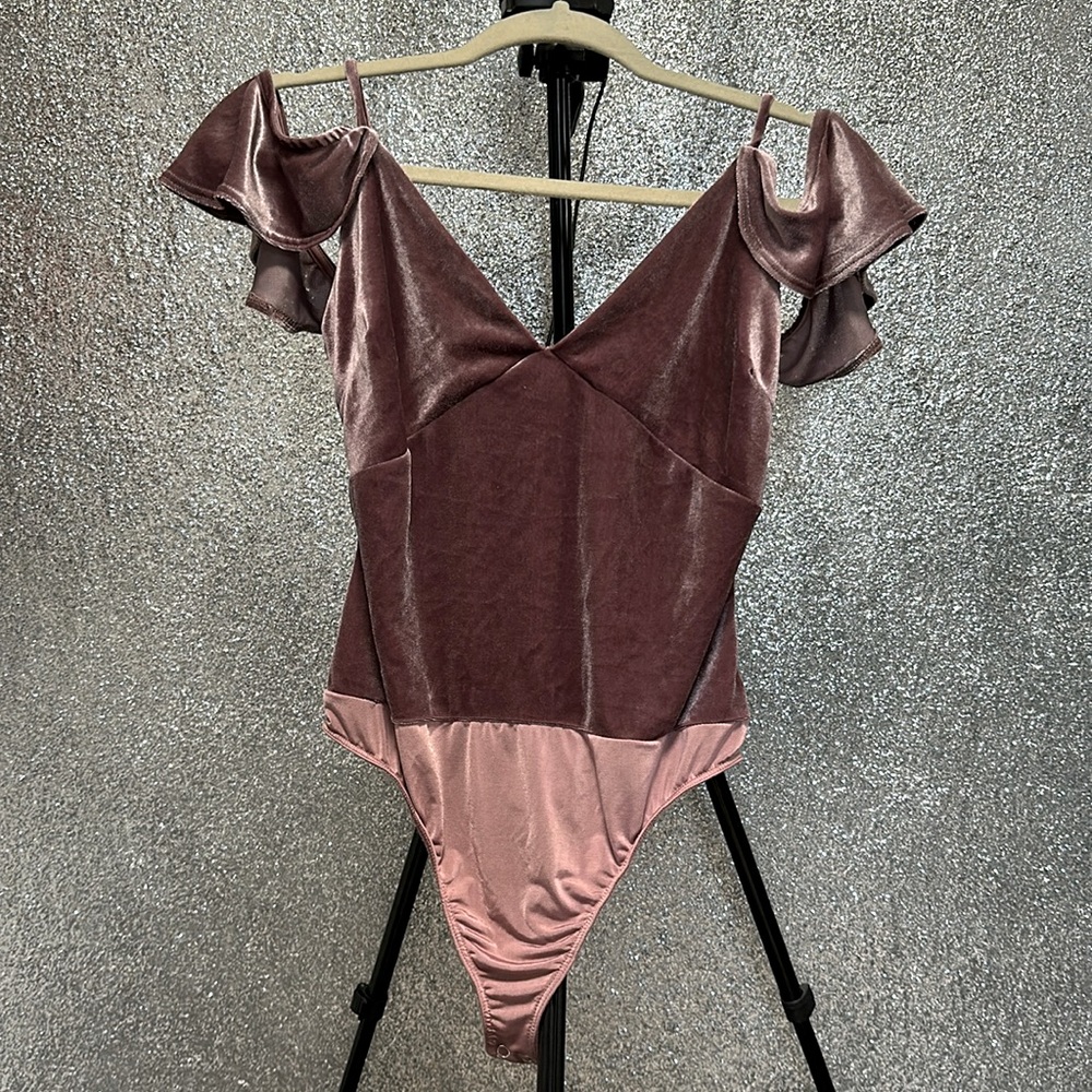 Lulu’s - Velvet Off the Shoulder Bodysuit